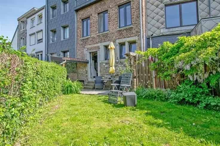 Huis Te Koop 2 Slaapkamers Garage Tuin Rustig Gelegen