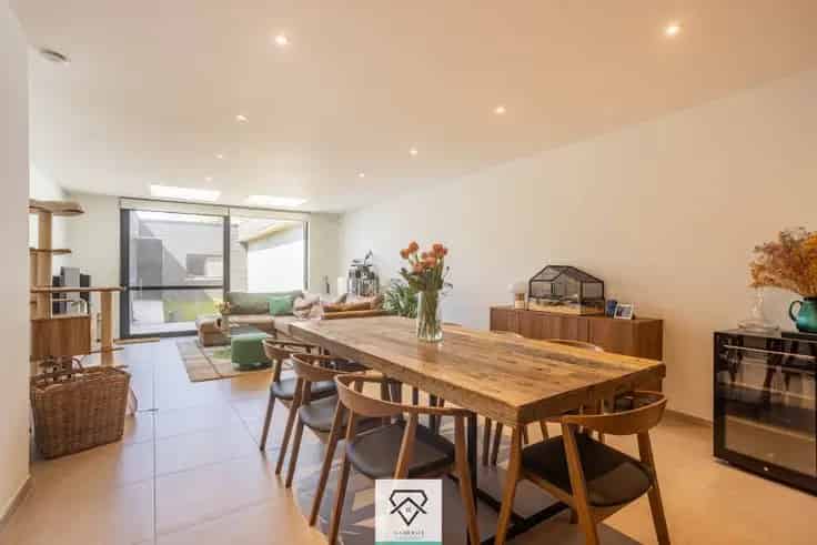Appartement Gent: Instapklaar met Tuin en Ruime Garage