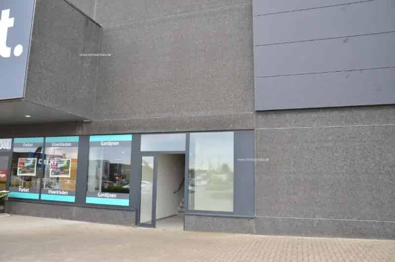 Handelspand te Huur Roeselare 1429m²