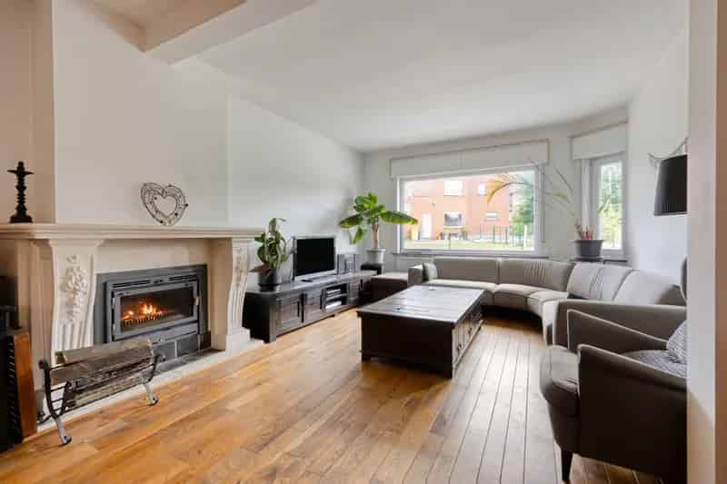 Huis te huur Linden 4 slaapkamers 211m²