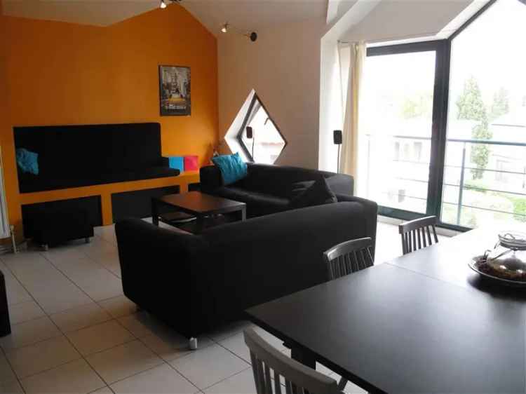 Appartement te huur 2 slaapkamers garage 93m²