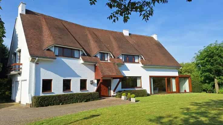 Landelijke Villa Te Koop 4 slaapkamers 390m²