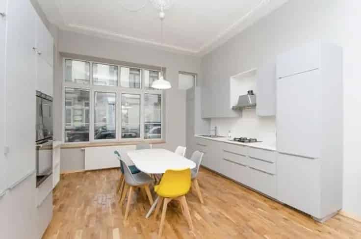 Huis Te Koop IXELLES 8 slaapkamers 5 badkamers gerenoveerd