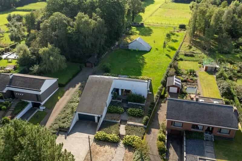 Ruime Villa te Halen 605m² met 315m² Garage