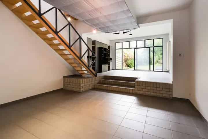 Gerenoveerde woning 4 slaapkamers 1909