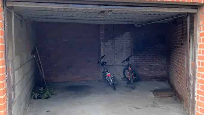 Garage te koop Ieper Meenseweg 23m2