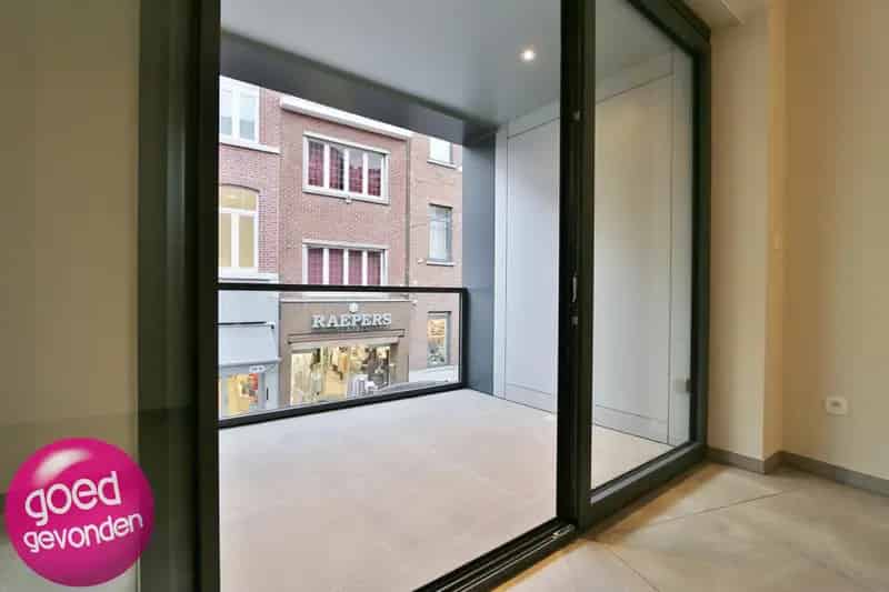 Appartement te koop 2 slaapkamers terras stadskern lift