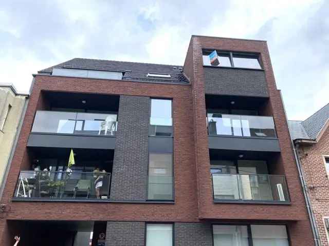 Te huur appartement in Lede met lift en twee terrassen