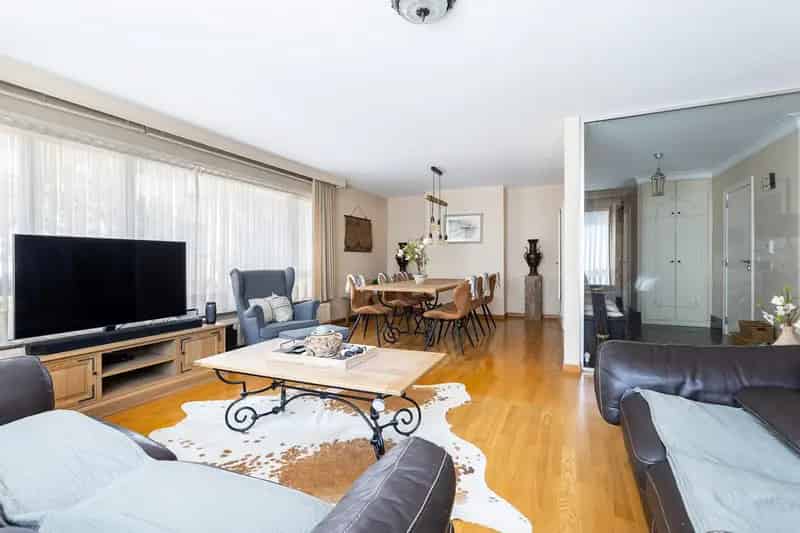 Appartement te koop Antwerpen 140m2 3 slaapkamers terras garage