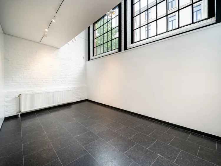 Te koop loft huis Kasteleinwijk met unieke kenmerken en centrale ligging