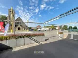 Handelspand te Koop Torhout - Woning en Frituurzaak
