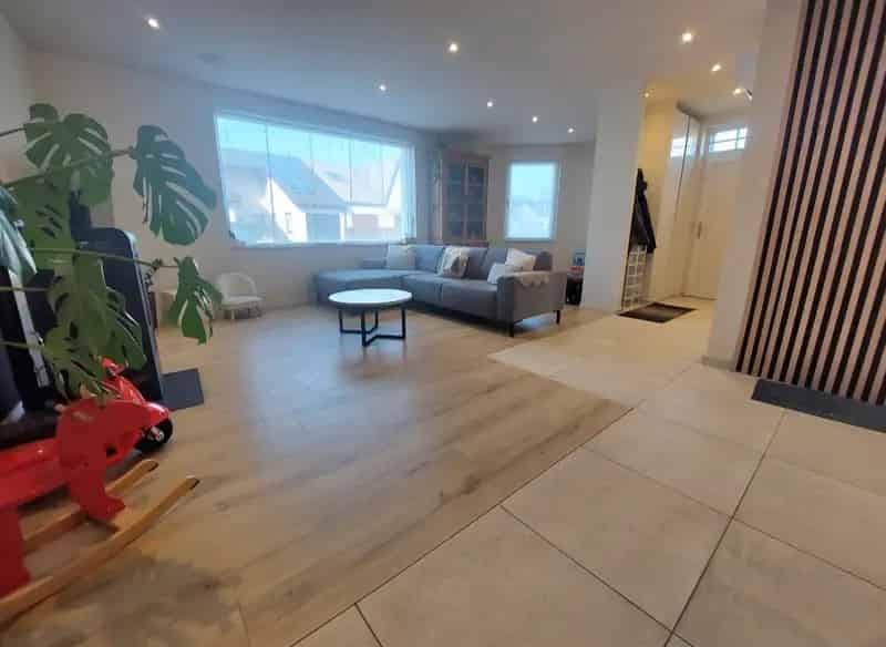 Gerenoveerde woning 4 slaapkamers grote tuin