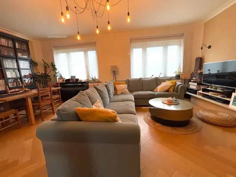 Instapklare woning te Renaix 5 slaapkamers grote tuin