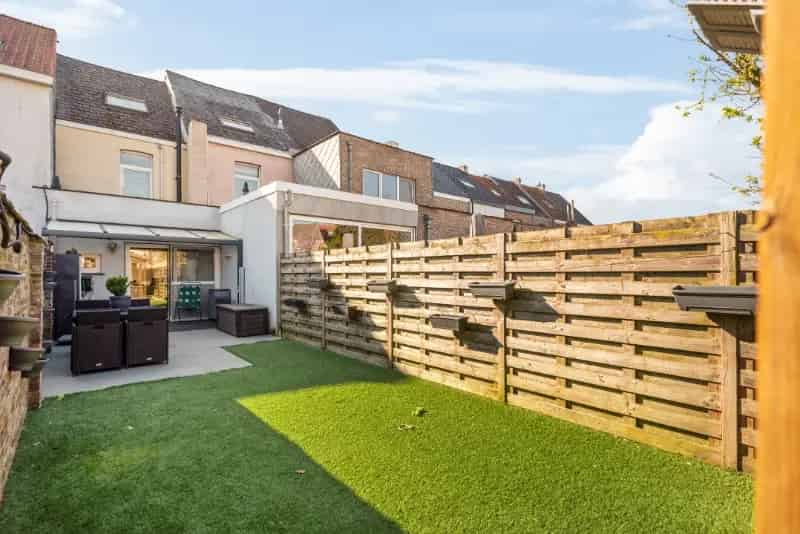 Rijwoning Mechelen 3 slaapkamers tuin recent gerenoveerd
