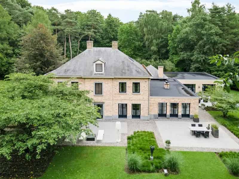 Huis te koop: Luxe villa met zwembad en parktuin