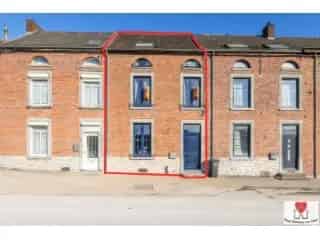 Huis te Koop Florennes - 3 slaapkamers - Nabij voorzieningen