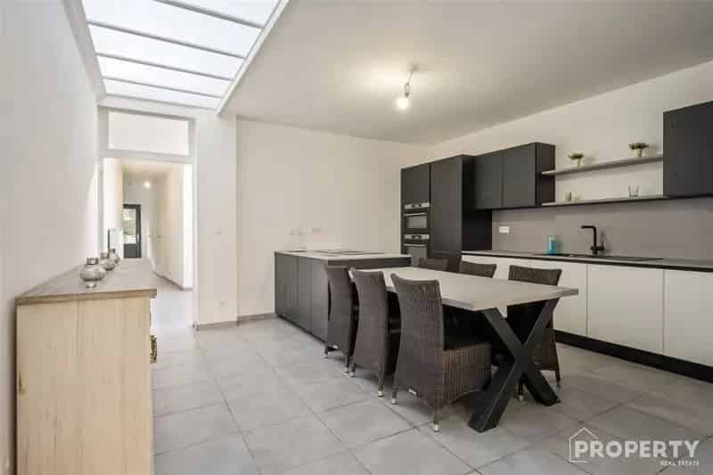 Huis te koop Moorslede: Instapklare woning met tuin
