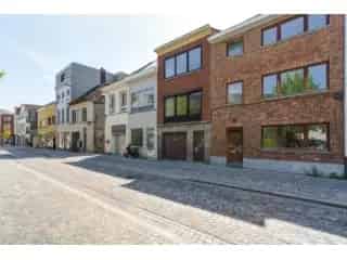 Huis te Koop Mechelen - Charmante Woning met Garage
