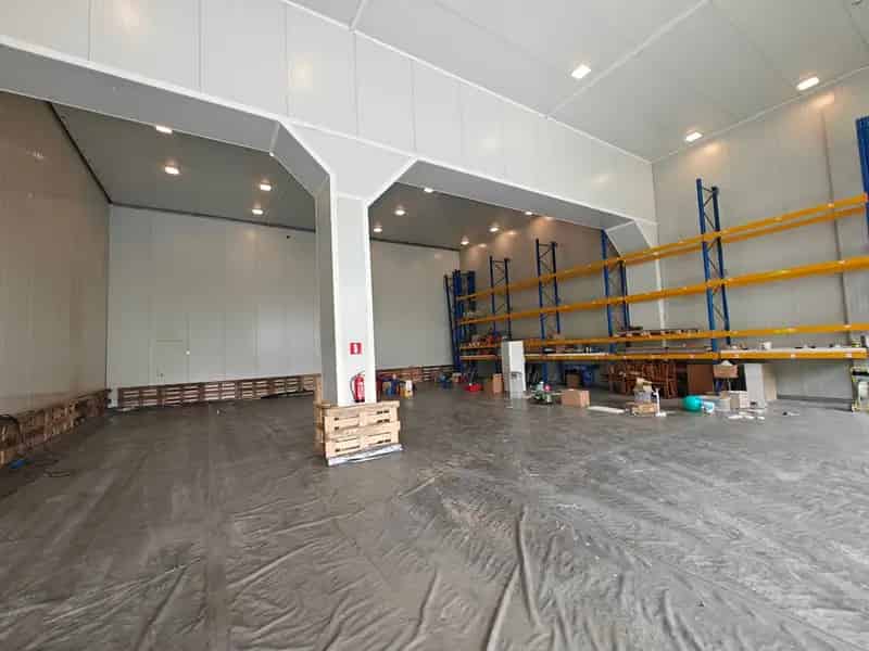 Opslagplaats te huur Deux Acren 330m2