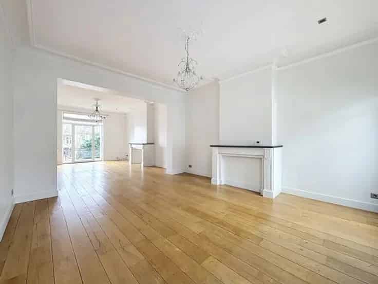 Duplex Appartement te Koop Châtelain 187m² 3 slaapkamers