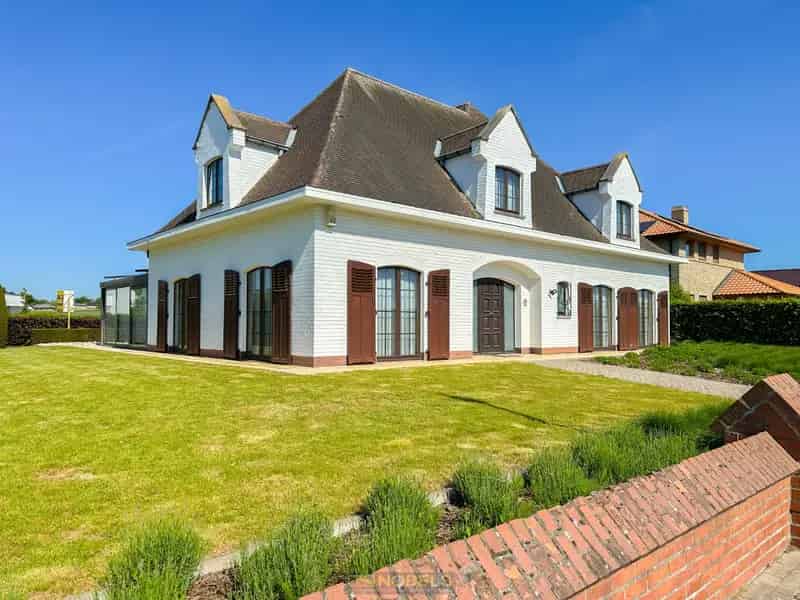Te renoveren villa met 4 slaapkamers en tuin te Sint-Marie-Lierde