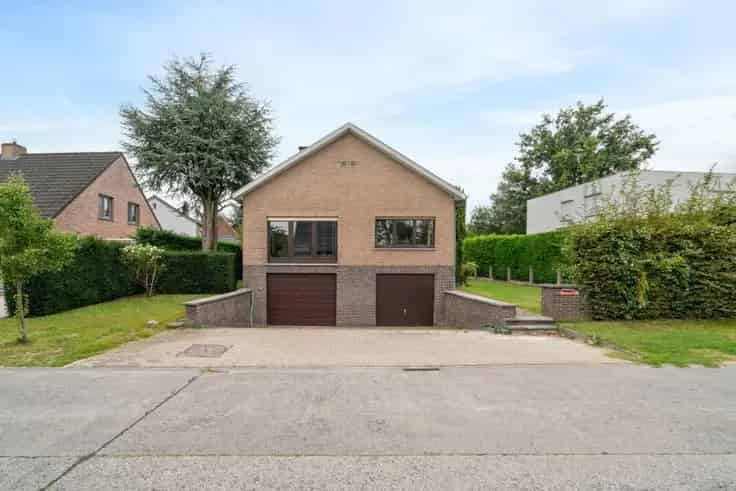 Huis Te Koop Aalter: Ruime Villa Nabij Centrum