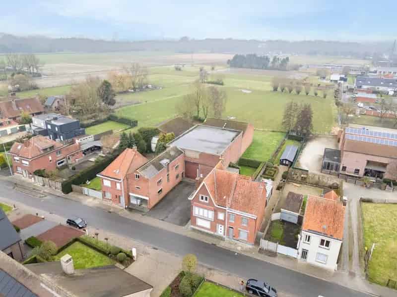 Opslagplaats te Izegem Bosmolens
