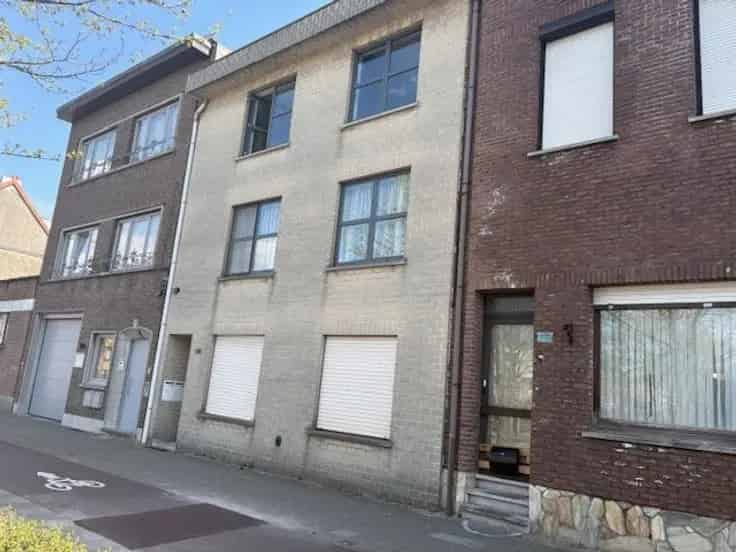Gelijkvloers Appartement 2 Slaapkamers Ruime Tuin Te Koop