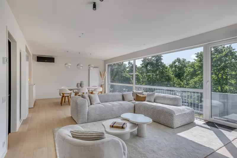 Appartement te huur 2 slaapkamers  Uitzicht water  Luxe afwerking