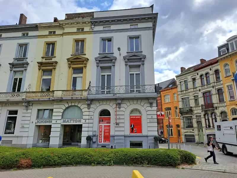 Handelspand te huur Gent 175m² Kantoorruimte