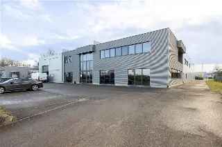 Magazijn te Huur Olen 346m²