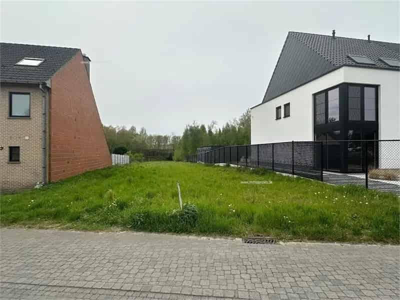 Huis te koop Erembodegem: Perceel 17are 34ca voor halfopen bebouwing