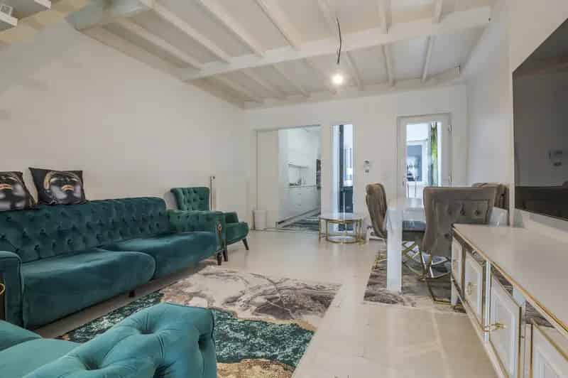 Huis te koop Sint-Niklaas: Instapklare woning met tuin