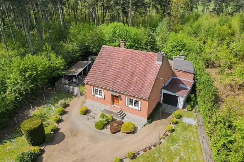 Uitzonderlijke woning op 800 m² in het prachtige Varsenare!