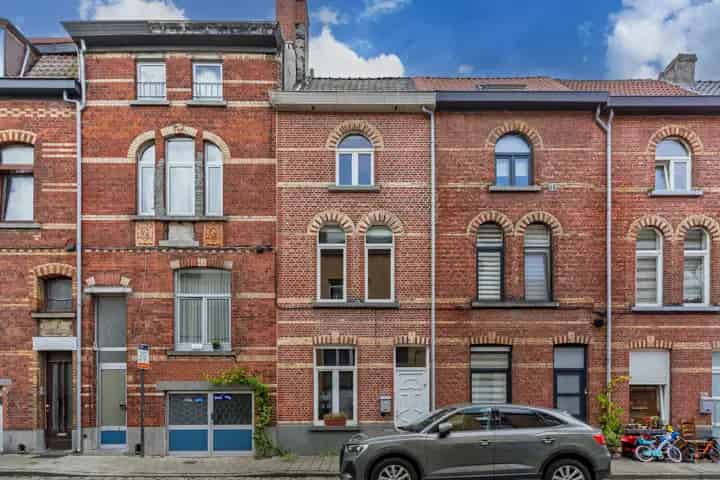 Huis te koop Gent 3 slaapkamers 2 badkamers instapklaar