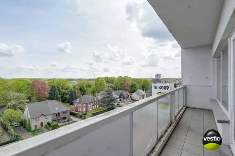 Ruim Appartement Genk Centrum Prachtig Uitzicht