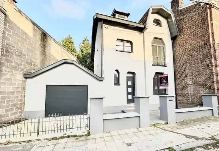 Huis Te Koop Flemalle 6 Slaapkamers Gerenoveerd