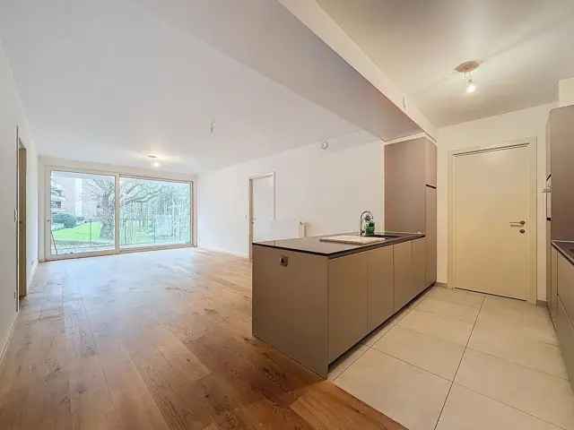 Te koop appartement in Uccle met moderne afwerking en groene omgeving