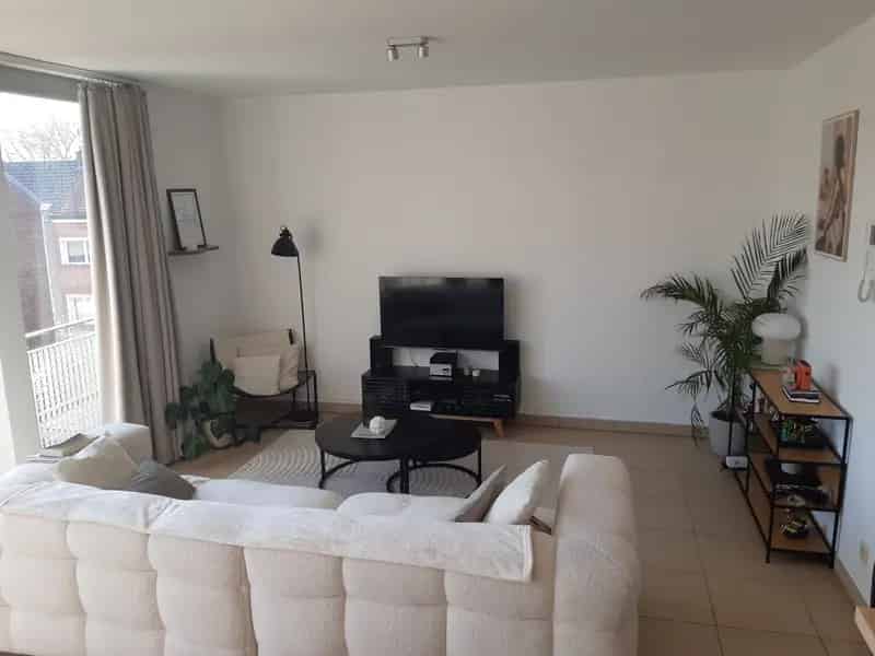 Appartement te huur Eke nabij kerkplein