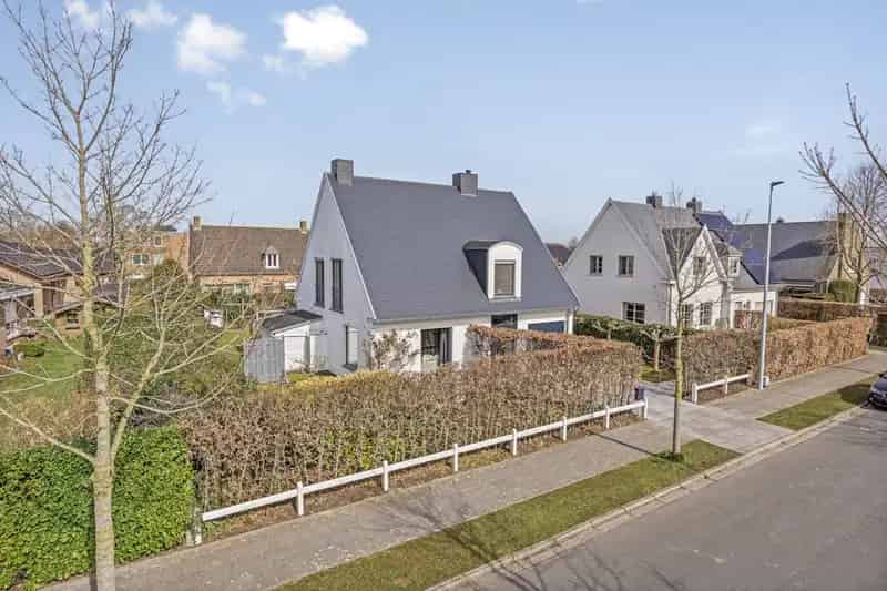 Vrijstaande Villa te Koop Sint-Kruis 5 Slaapkamers