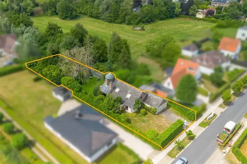 Huis te koop Sint-Martens-Latem: Te renoveren woning met 4 slaapkamers