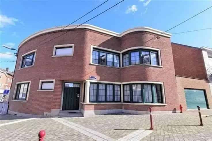 Huis Te Koop Nabij Winkels Scholen En Station