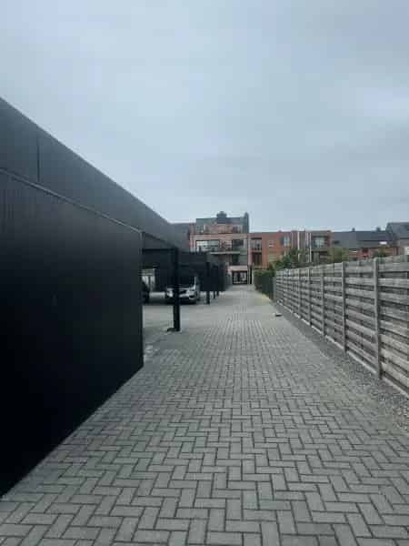 Open Parkeerplaatsen te Huur Dr van de Perrestraat Geel