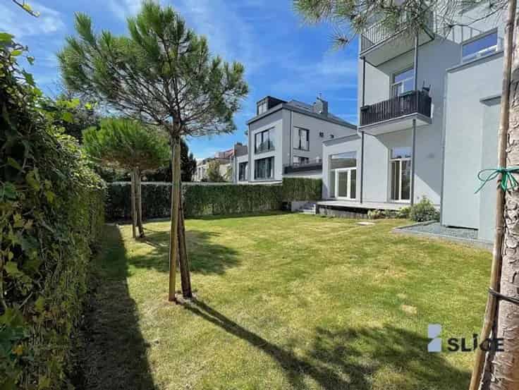 Appartement te koop Parvis Saint Pierre 3 slaapkamers tuin