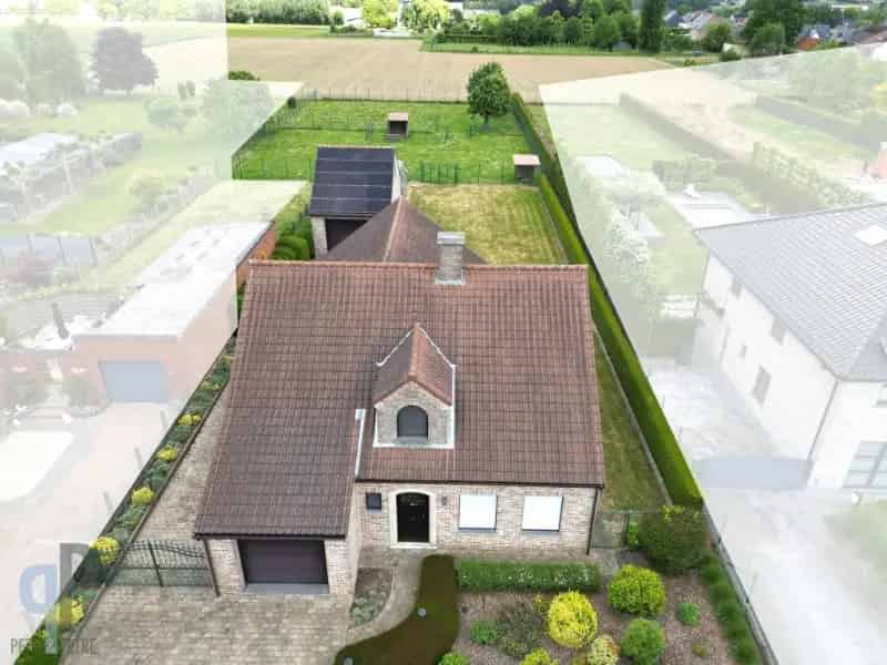 Ruime Villa te Koop - 4 slaapkamers - Grote Tuin - Perfect Onderhouden