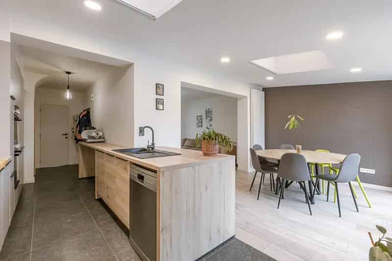 Gerenoveerde woning te Zedelgem - 3 slaapkamers - Garage - EPC B
