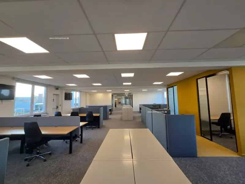 Kantoor te Huur Sint Niklaas Industrieel Gebouw