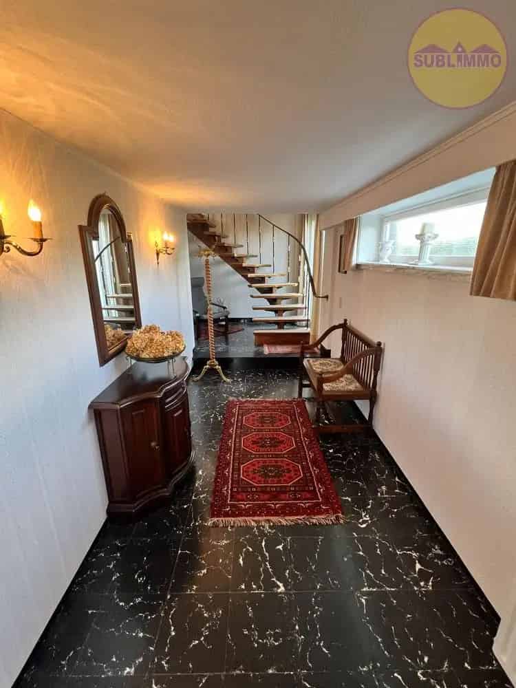 Bel-"tage 3 slaapkamers 730m
 Laakdal