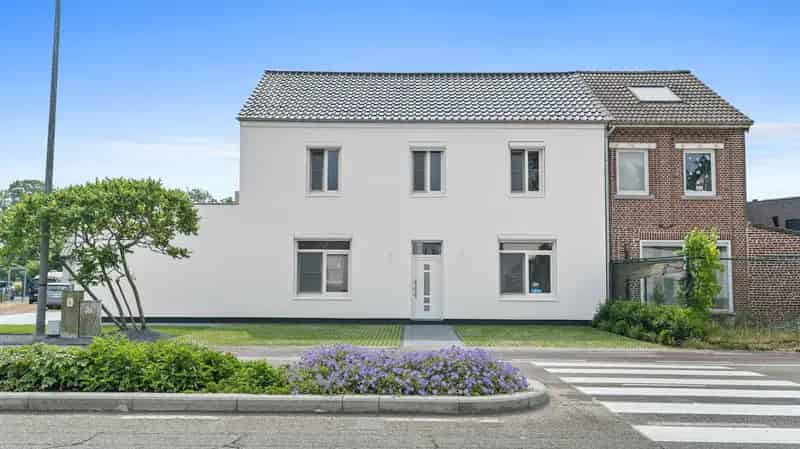 Huis te huur Lanaken 5 slaapkamers 2 badkamers