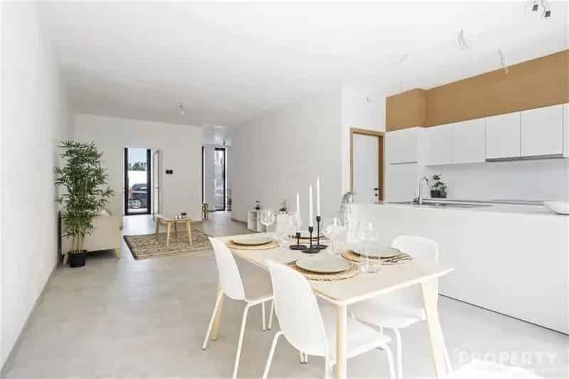 Huis te koop Wevelgem 4 slaapkamers grote loods